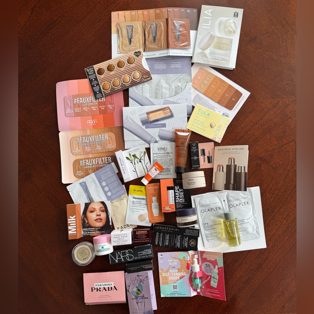 Bundle of 35 Luxury Beauty Samples